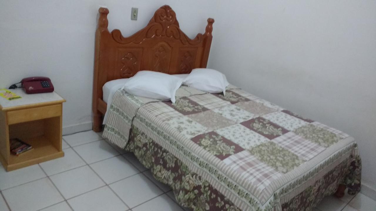 Hotel Nacional Pimenta Bueno Екстер'єр фото